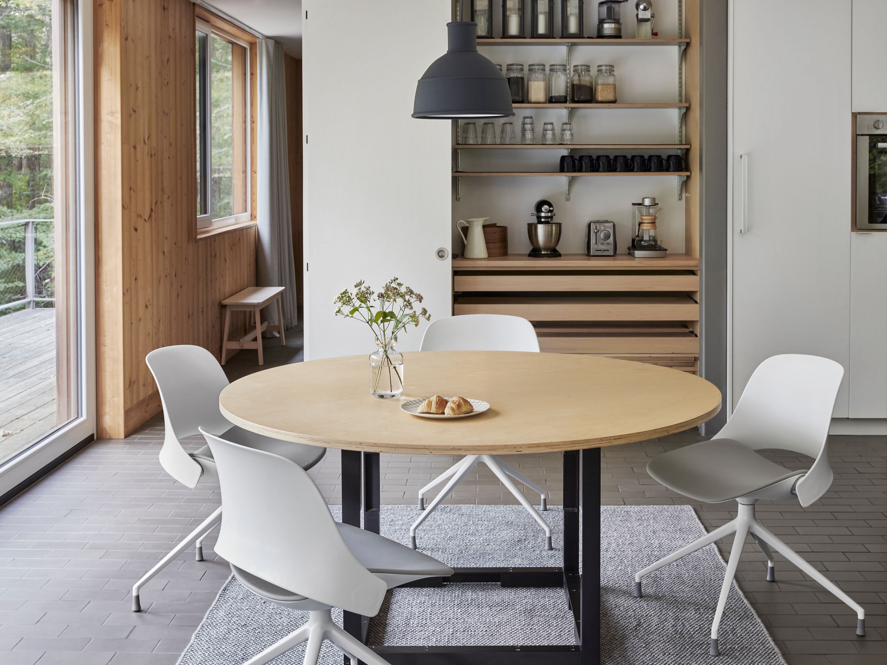 Ergonomic Side Chairs for Guests and Flexible Home Spaces – Humanscale