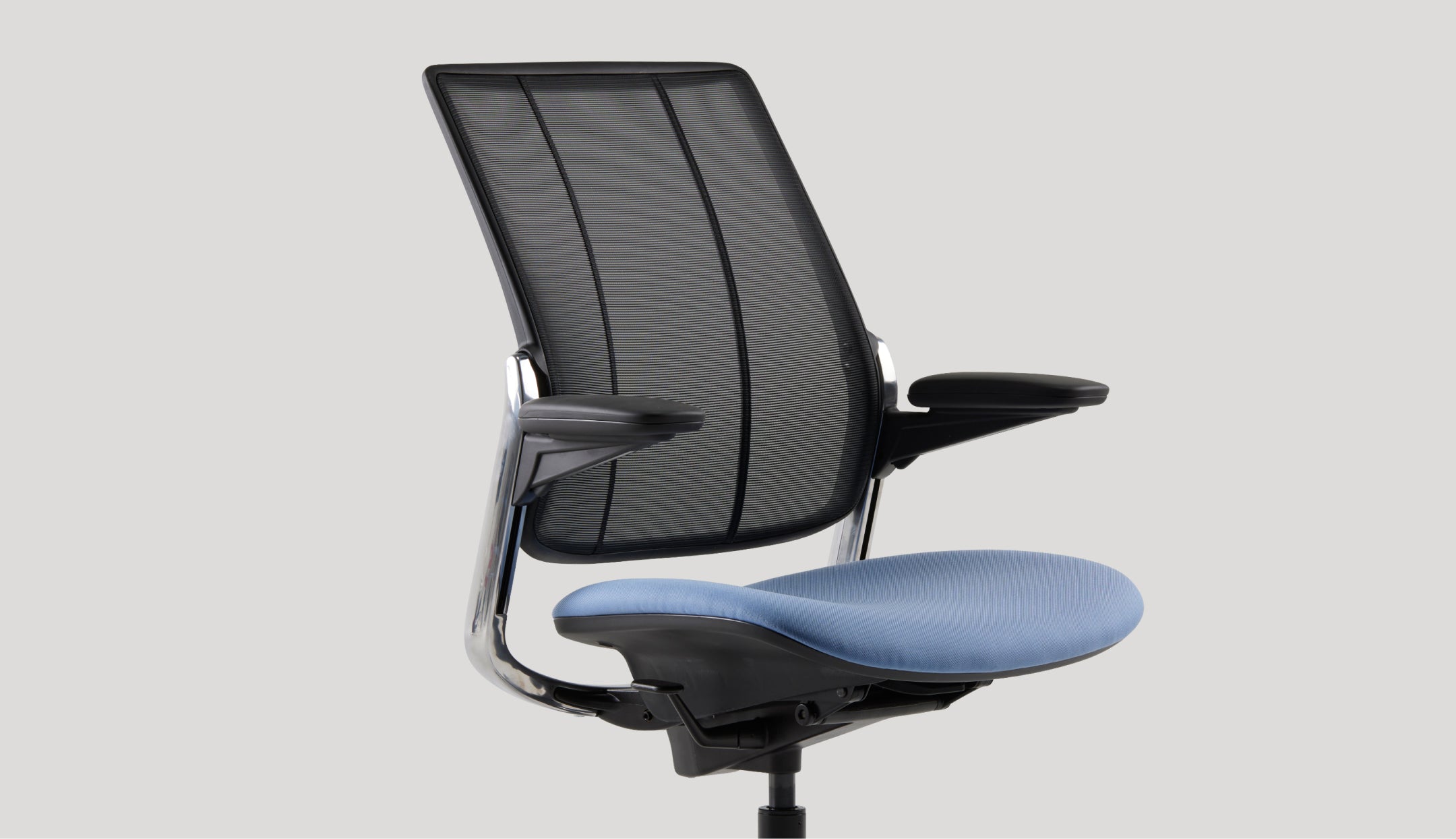 Front view of a Humanscale Smart Ocean task chair featuring a black mesh backrest and a blue fabric seat cushion on a light gray background