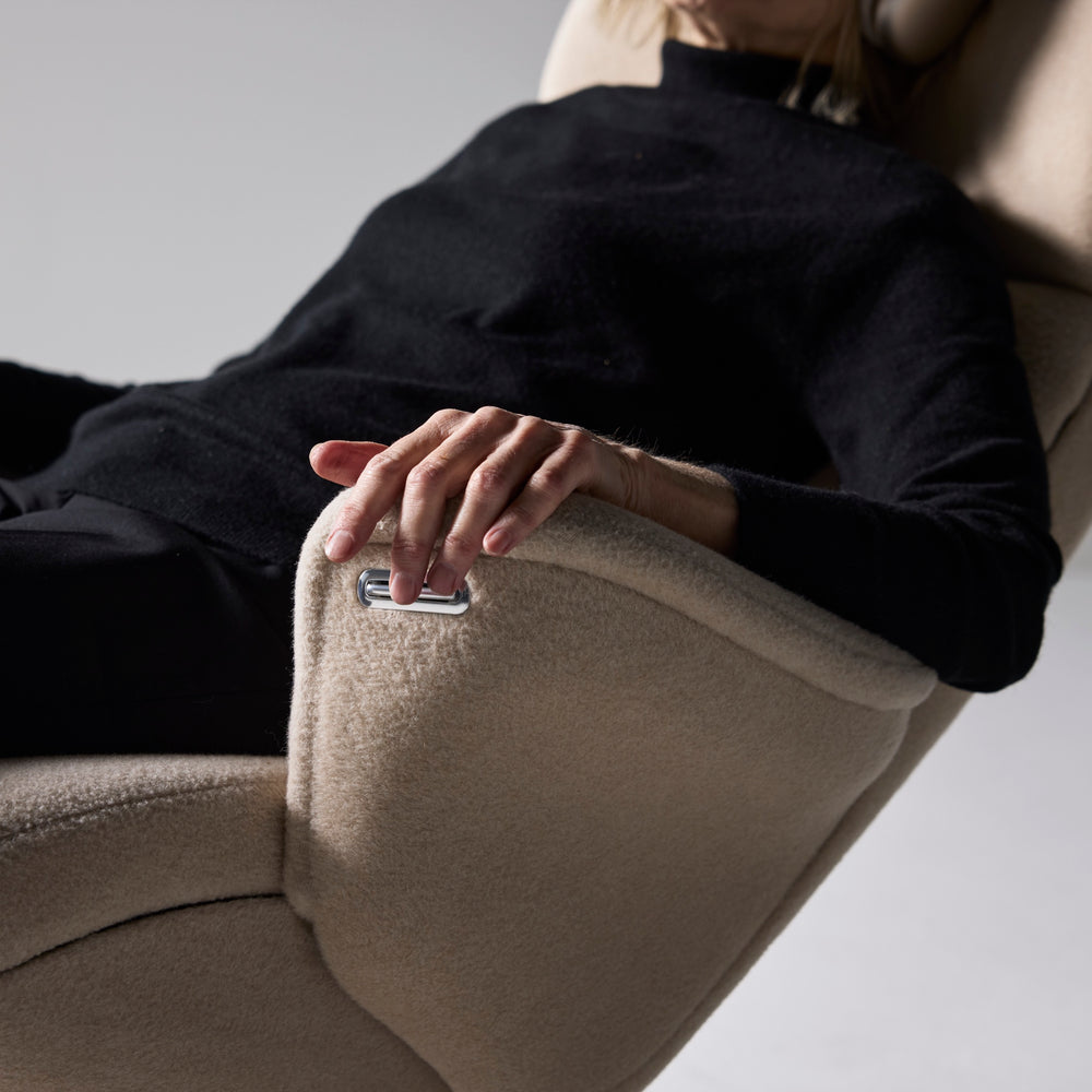 Powered ergonomic recline