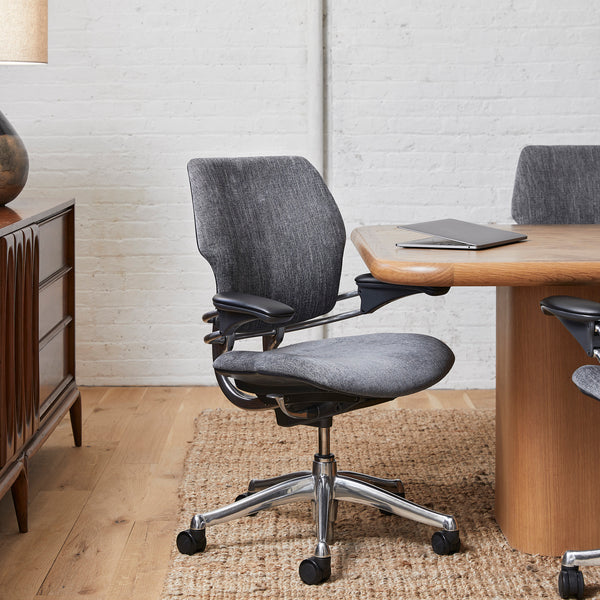 Upholstered Meeting Chairs