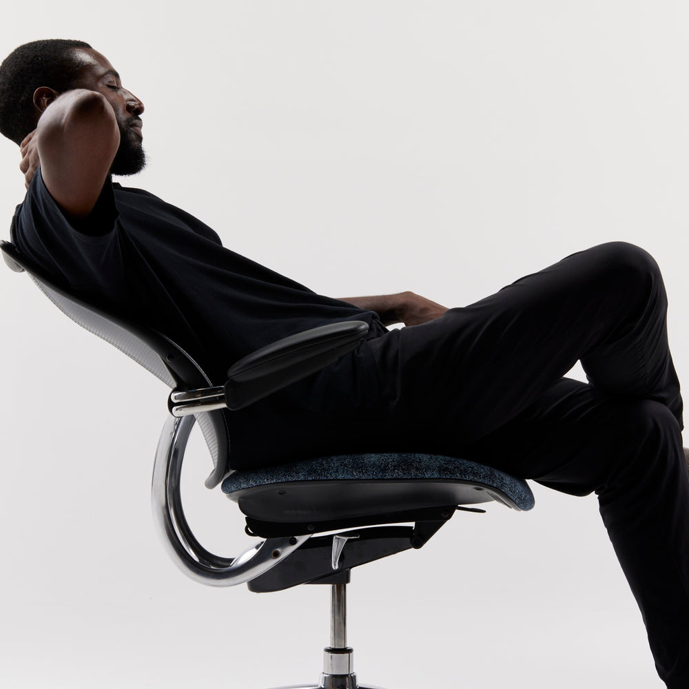 Hands-free recline support