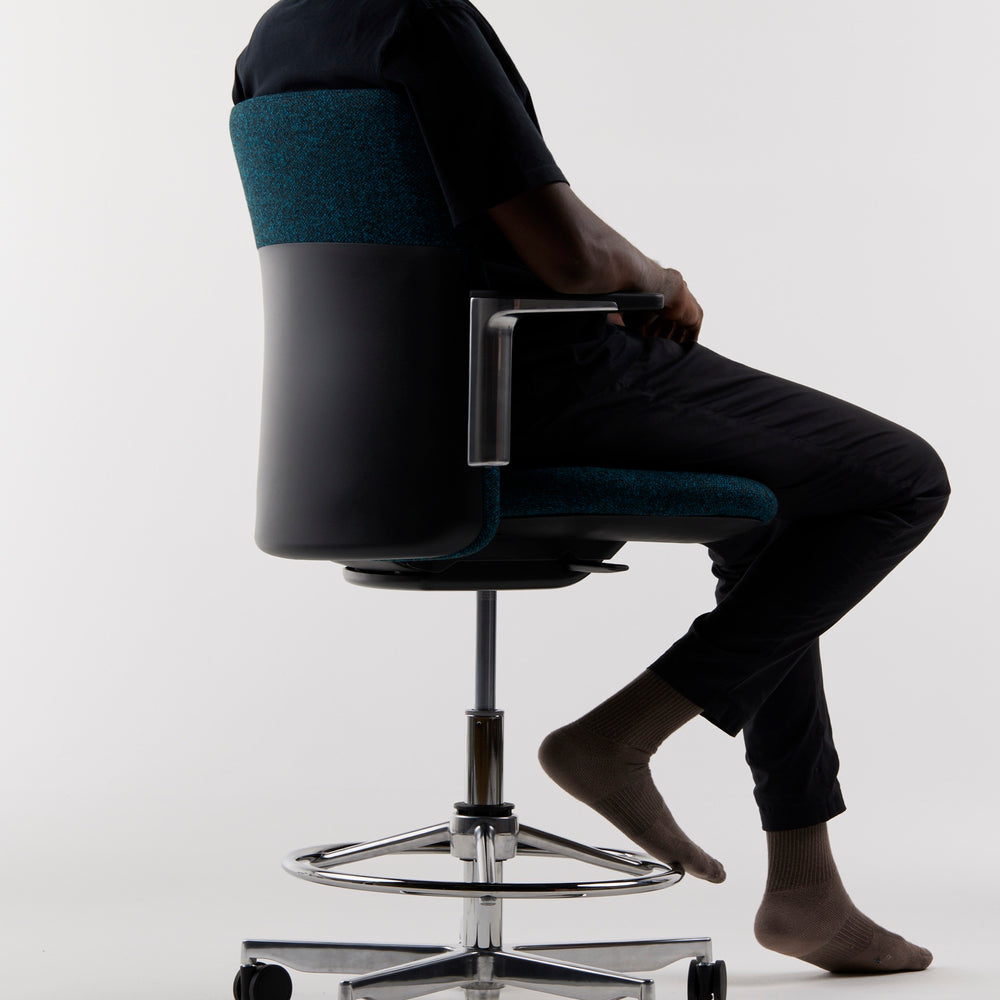 Ergonomic support at standing height