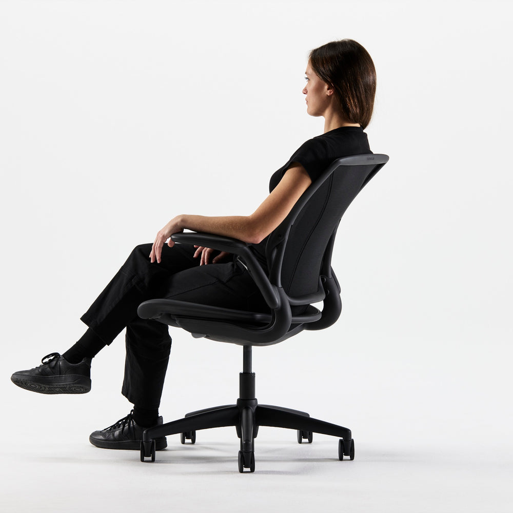 Pivoting backrest