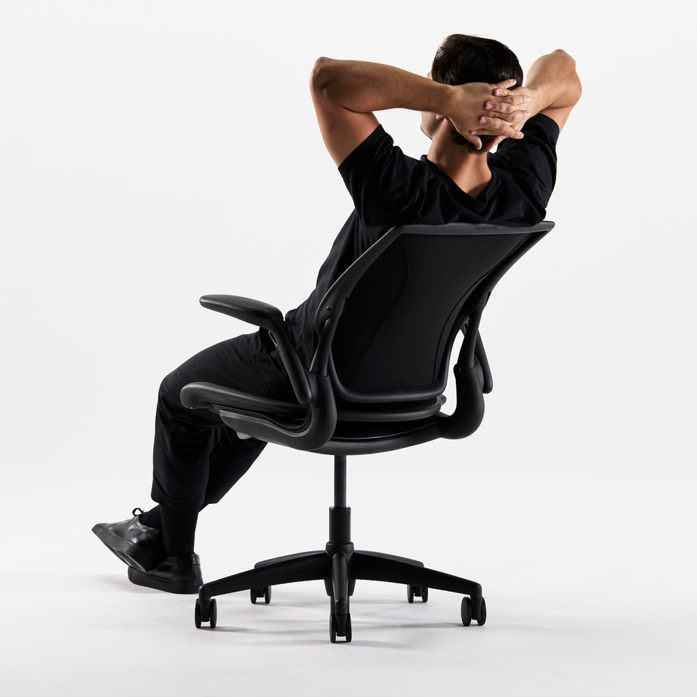 Weight-sensitive recline